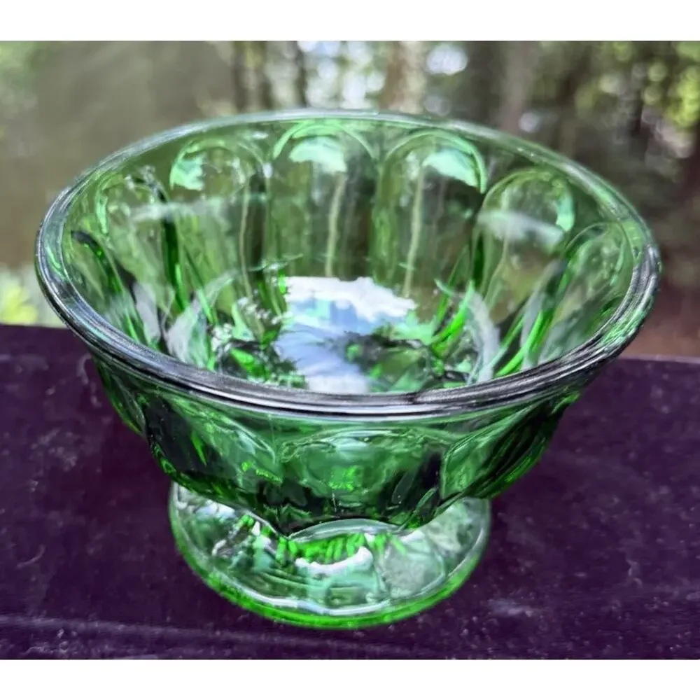 Vtg 1960s Anchor Hocking Emerald Green Glass Thumbprint Pedestal Candy Dish Bowl
